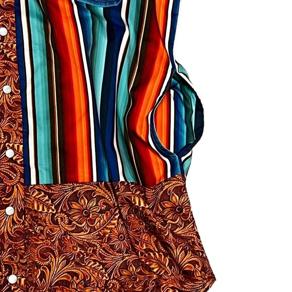 NWT $79 Lucky & Blessed L&B Blouse Size Small Southwestern Turquoise Serape Snap - Picture 5 of 16